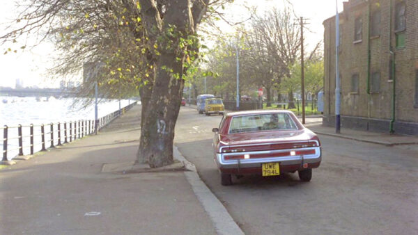 Embankment, Putney